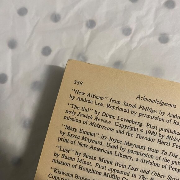 Growing Up Female: Stories By Women Writers - Picture 9 of 15